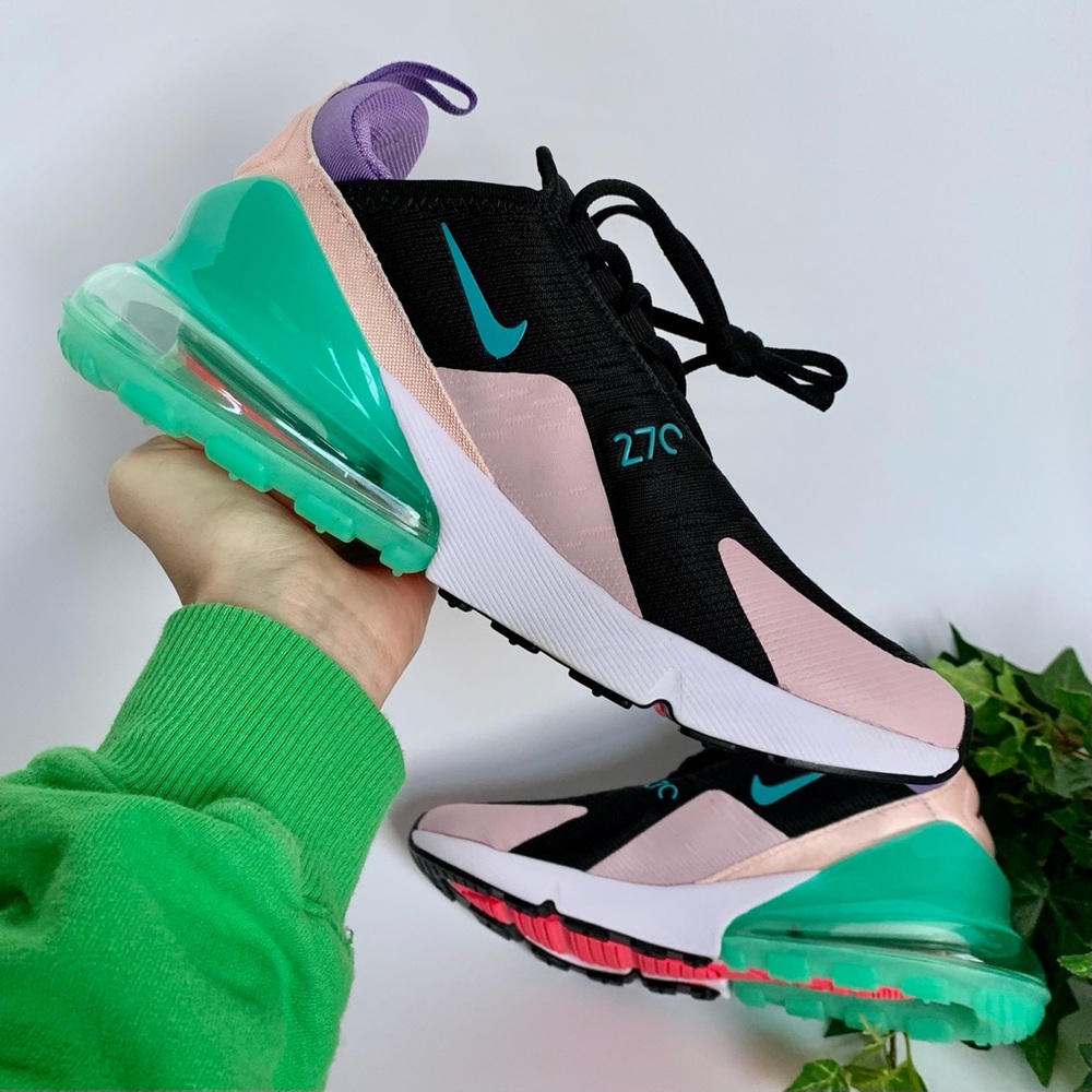 Nike Air Max 270 - Picture 2 of 7